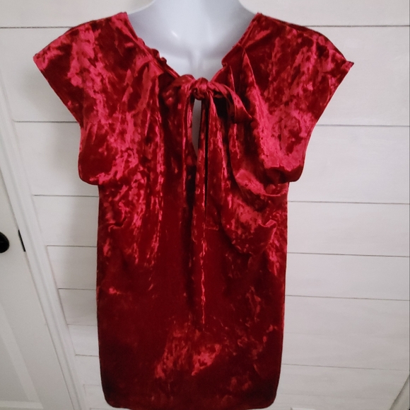 LC Lauren Conrad red velvet women's top size medium - Picture 5 of 10